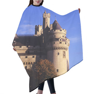 Personality  Chateau Pierrefonds Hair Cutting Cape