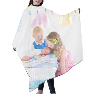 Personality  Brother And Sister Kissing Newborn Baby Hair Cutting Cape