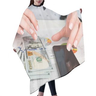 Personality  Woman Counting Money Hair Cutting Cape