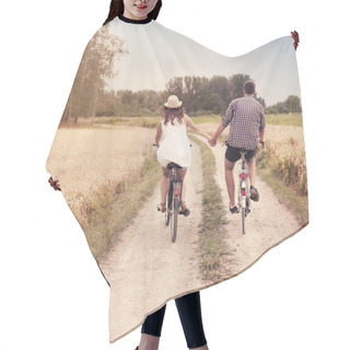 Personality  Romantic Couple Cycling Together Hair Cutting Cape