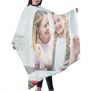 Personality  Mother And Daughter Drawing  Hair Cutting Cape