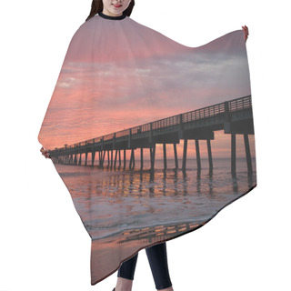 Personality  Fishing Pier Hair Cutting Cape