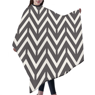 Personality  Seamless Vector Pattern. Abstract Geometric Lattice Background. Rhythmic Zigzag Structure. Monochrome Texture With Chevron Lines. Hair Cutting Cape