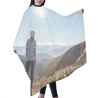 Personality  Rear View Of Female Traveler Looking At Mountains On Sunny Day, Carpathians, Ukraine Hair Cutting Cape