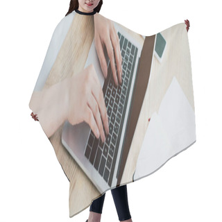 Personality  Panoramic Shot Of Businesswoman Using Laptop While Sitting At Workplace Hair Cutting Cape