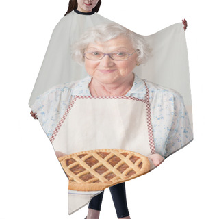 Personality  Senior Lady With Homemade Cake Hair Cutting Cape