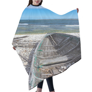Personality  Old Wooden Boat On The Seashore Hair Cutting Cape