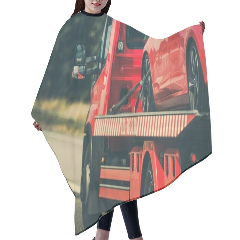 Personality  Towing Vehicle With A Car Hair Cutting Cape