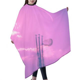 Personality  Airplanes On Airshow Hair Cutting Cape