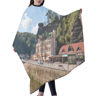 Personality  GERMANY, BAD SCHANDAU - 26 JUNE 2018: Elbe River, Road And Buildings Near Rocks Hair Cutting Cape