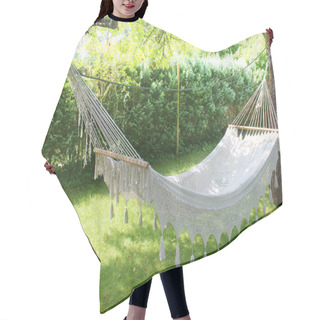 Personality  Hammock In The Garden Hair Cutting Cape