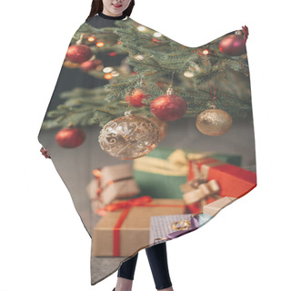 Personality  Baubles On Christmas Tree Hair Cutting Cape