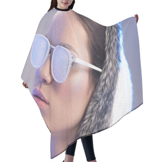 Personality  Trendy Woman In Sunglasses Covered In Frost Hair Cutting Cape