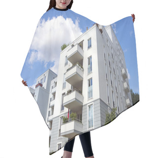 Personality  Berlin Town Houses Hair Cutting Cape