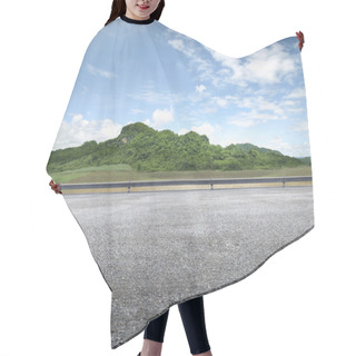 Personality   Road Side Hair Cutting Cape