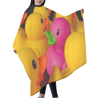Personality  Dare To Be Different - Rubber Ducks On Black Hair Cutting Cape
