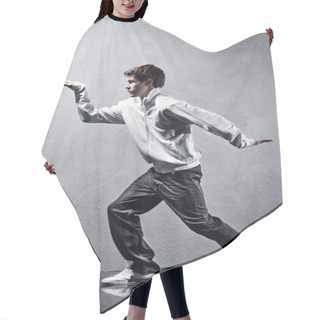 Personality  Young Man Modern Dance Hair Cutting Cape