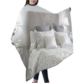 Personality  Master Bedroom Hair Cutting Cape