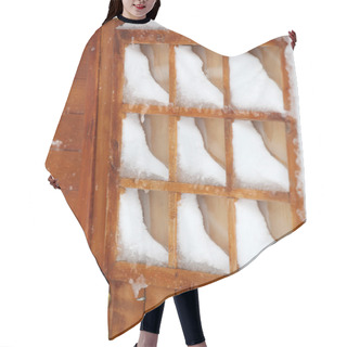 Personality  Snow Covered Chalet Window Hair Cutting Cape