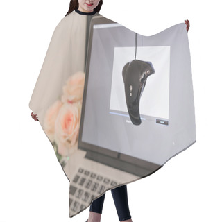 Personality  And Customizable Color Monitor. Hair Cutting Cape