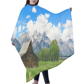 Personality  Old Barn In Jackson Hole Hair Cutting Cape
