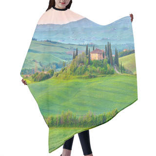 Personality  Tuscany At Spring Hair Cutting Cape