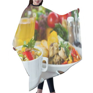 Personality  Business Lunch With Soup, Salad And Juice Hair Cutting Cape
