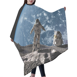 Personality  The Astronaut On A Background Of A Planet Hair Cutting Cape