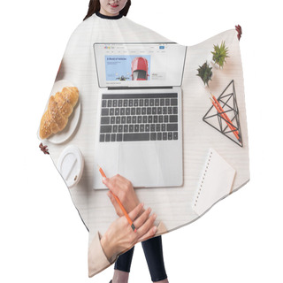 Personality  Cropped Shot Of Female Hands, Laptop With Ebay Website And Lunch On Table In Office           Hair Cutting Cape