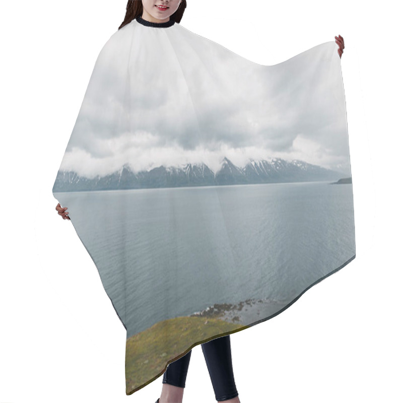 Personality  Seaside Hair Cutting Cape