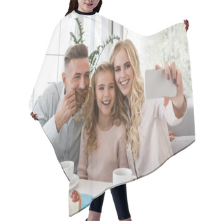 Personality  Fun Hair Cutting Cape