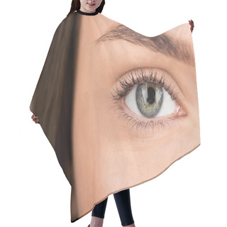 Personality  Woman With Beautiful Eye Hair Cutting Cape