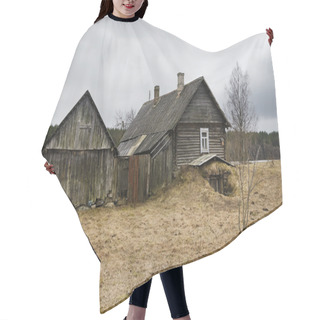 Personality  Wooden House Hair Cutting Cape