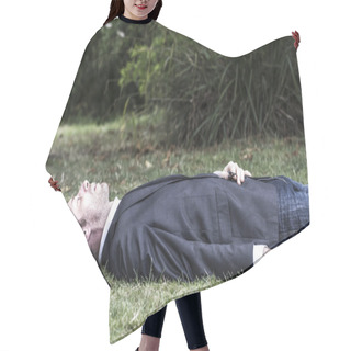 Personality  Sleeping Businessman Lying On Grass, Textured Effect Hair Cutting Cape