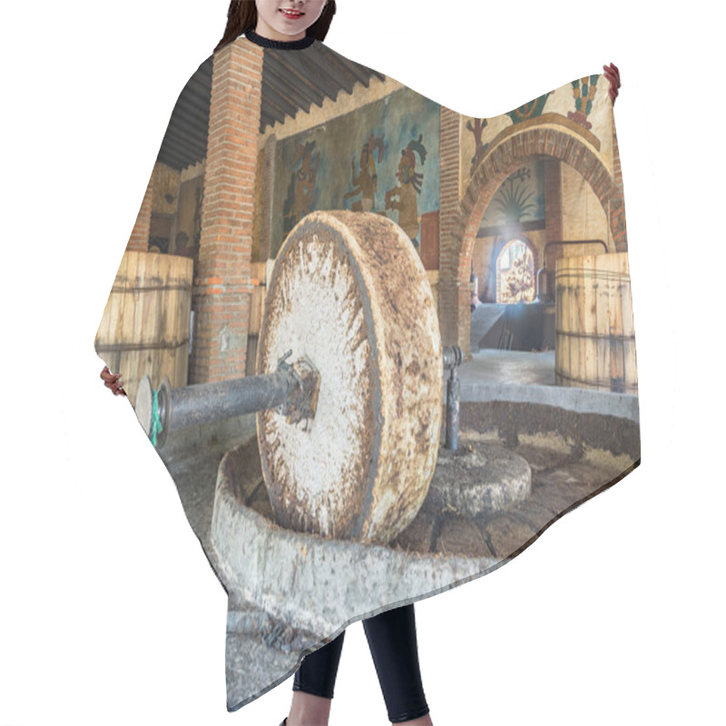Personality  Stone Grinding Wheel hair cutting cape