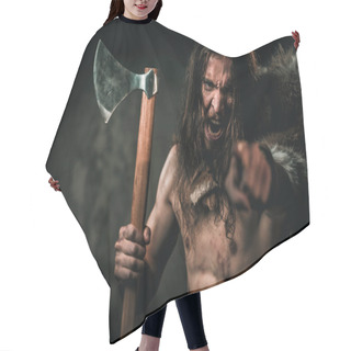 Personality  Furious Viking With Cold Weapon Hair Cutting Cape