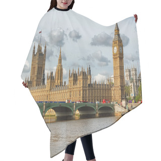 Personality  The Big Ben, A Symbol Of London Hair Cutting Cape