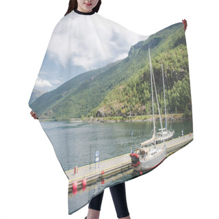 Personality  Harbour Hair Cutting Cape