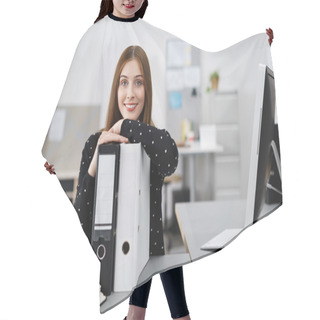 Personality  Relaxed Businesswoman Leaning On Folders Hair Cutting Cape