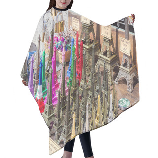 Personality  Eiffel Tower Statuettes Hair Cutting Cape