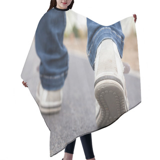 Personality  Walking In Sport Shoes On Pavement Hair Cutting Cape