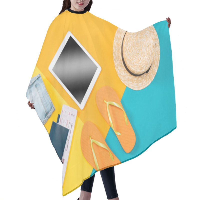 Personality  Travel Concept Background Hair Cutting Cape