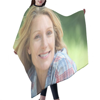 Personality  Portrait Of A Woman Smiling Hair Cutting Cape