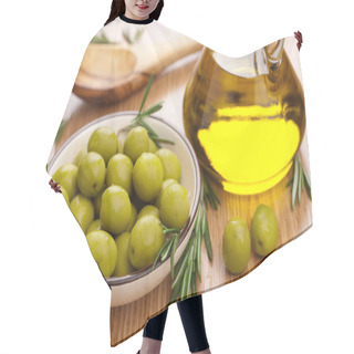 Personality  Green Olives And Oil Hair Cutting Cape