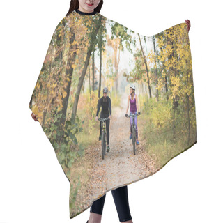 Personality  Couple Cycling Outdoors Hair Cutting Cape