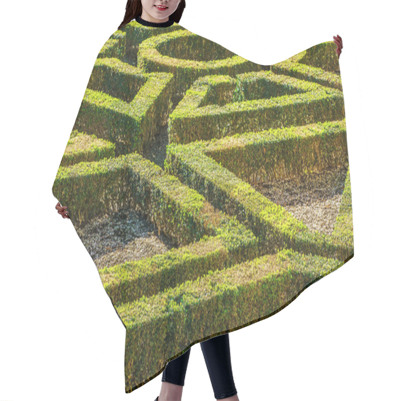 Personality  Green Plant Maze Hair Cutting Cape