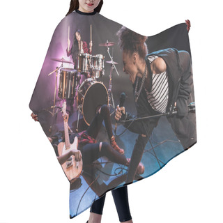 Personality  Rock Band On Stage Hair Cutting Cape