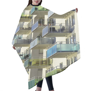 Personality  Windows And Balconies Hair Cutting Cape