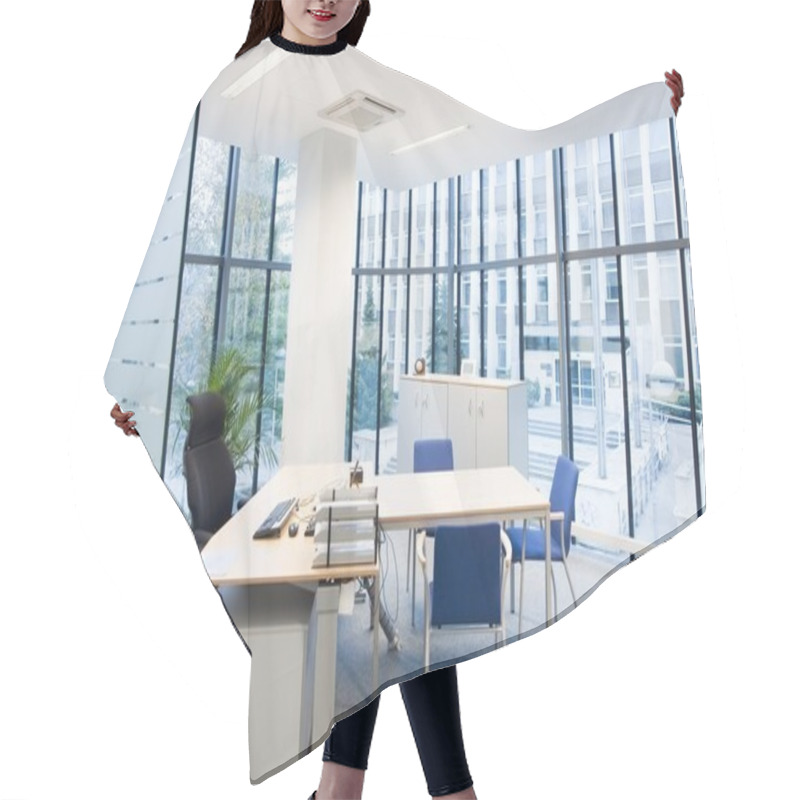 Personality  Modern office hair cutting cape