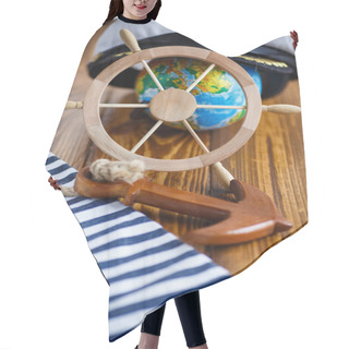Personality  Decorative Wooden Steering Wheel Hair Cutting Cape